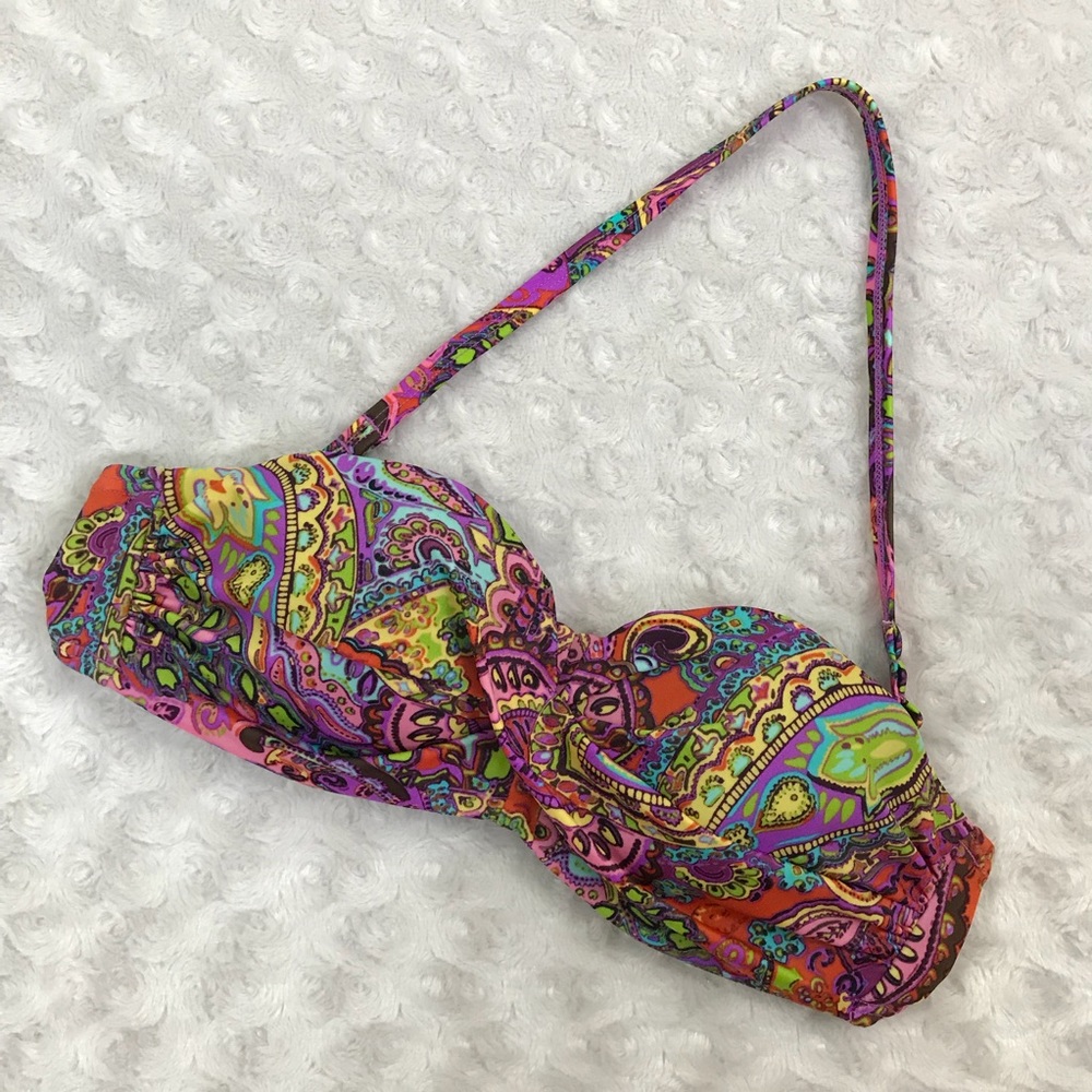 Victoria’s Secret Bikini Top Twist Front 34A